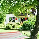 Haus Mit Garten *