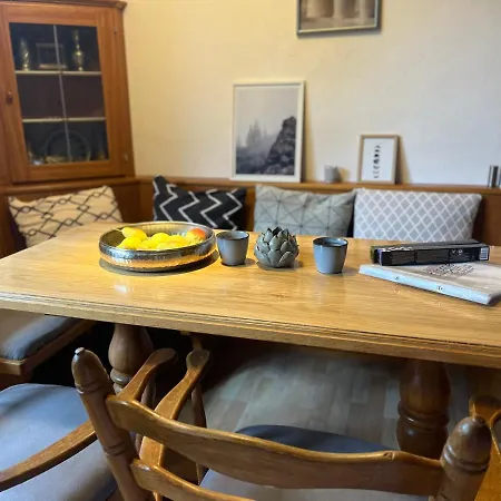 Haus Mit Garten 別荘