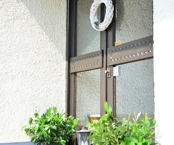 Haus Mit Garten Casa vacanze Eugendorf