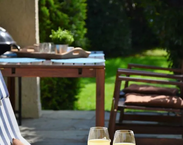 Haus Mit Garten Casa vacanze *